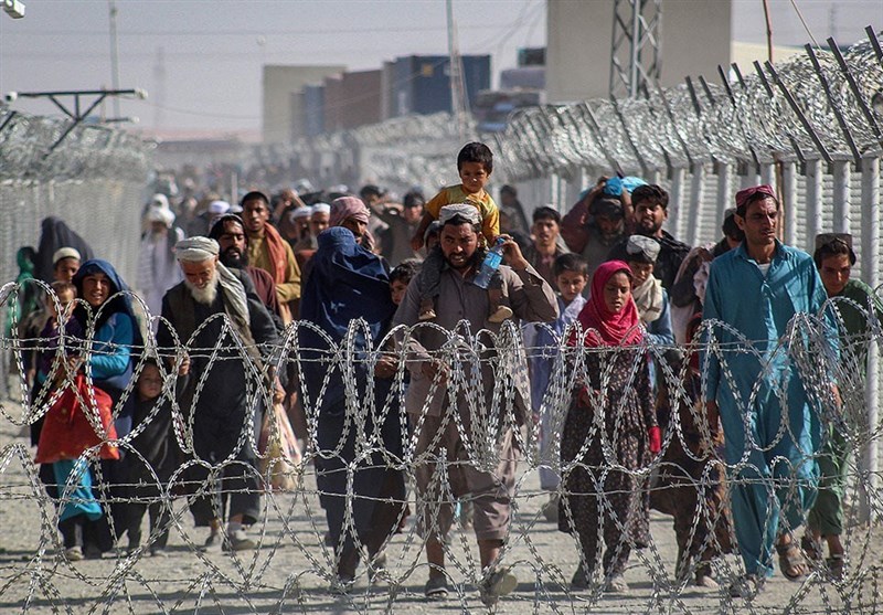 نخست‌وزیر پاکستان: دولت بعدی هم باید اخراج پناهجویان افغانستانی را ادامه دهد