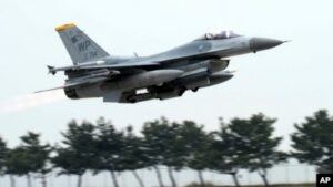 سقوط جنگنده اف‌-۱۶ آمریکا در کره جنوبی