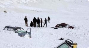 نجات ده‌ها نفر از برف و کولاک در هرات.