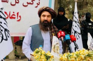شعرا و نویسندگان مطابق ارزش‌های اسلامی و فرهنگ اصیل افغانستانی شعر بسرایند