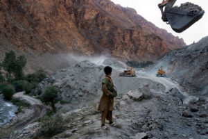 سرمایه‌گذاری 7 میلیارد دلاری ۵ کشور خارجی در معادن افغانستان