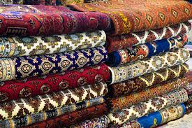 درآمد ۱۷ میلیون دلاری افغانستان از صادرات فرش دستبافت-صدها قطعه فرش قاچاق وارد کشور می‌شود-قاچاق فرش‌های افغانستانی به ایران- ایراف