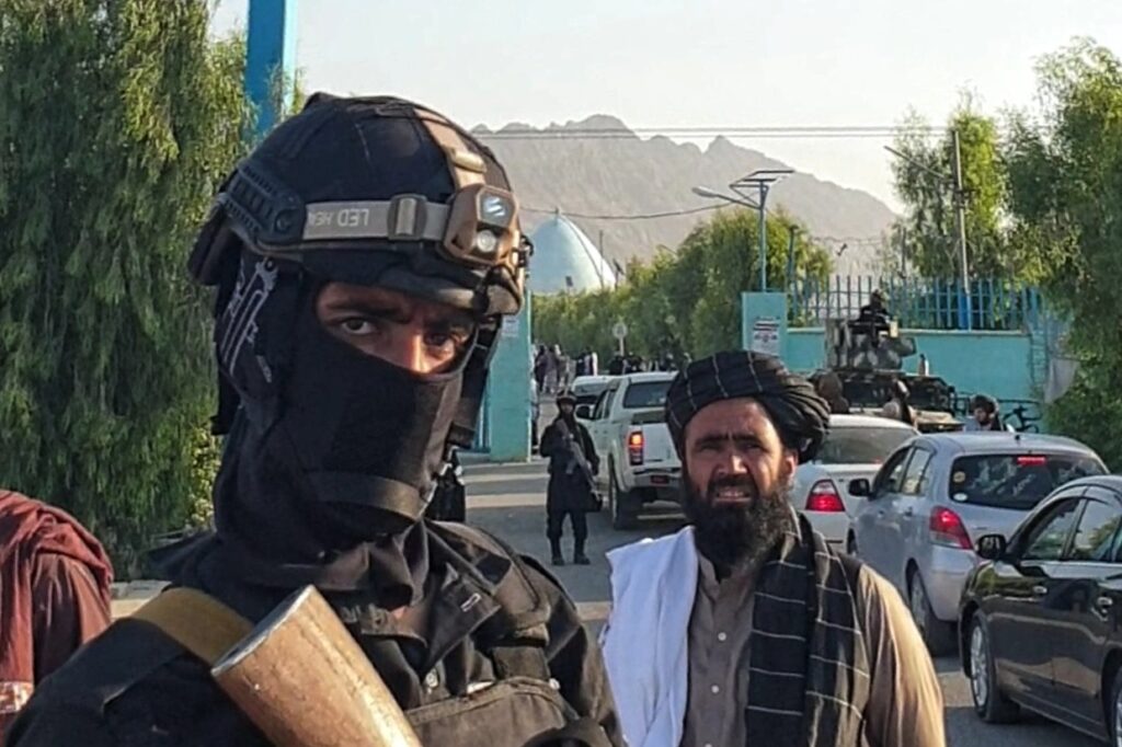 طالبان گفتند: اجازه بر نماز خارجی در عیدگاه نیست!