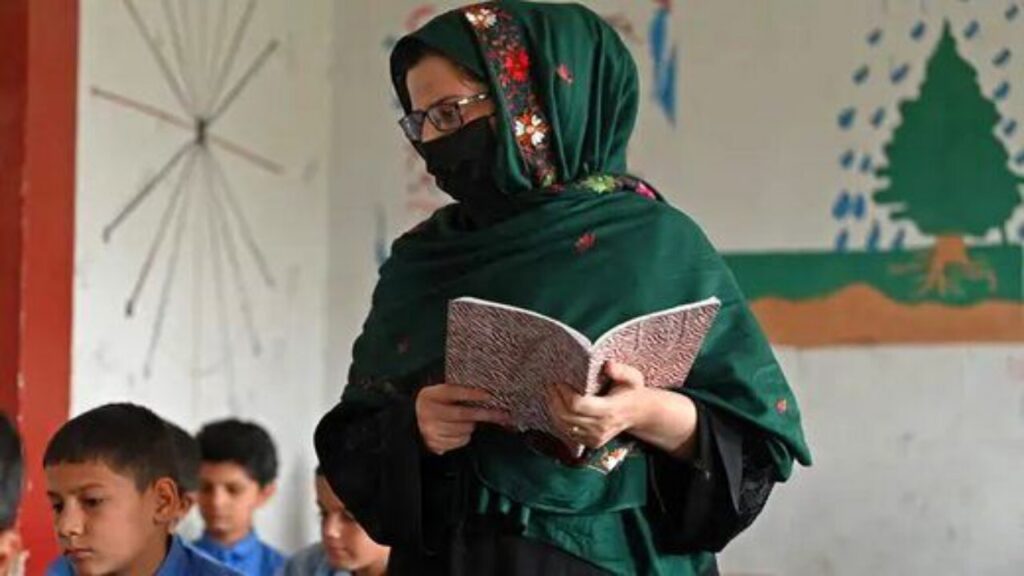 حقوق یکسان برای کارمندان زن در افغانستان